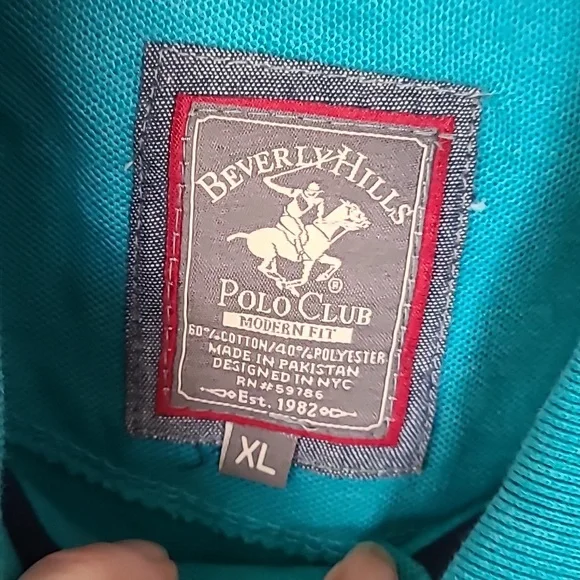 NWT polo collared shirt. Stunning color - Picture 4 of 7